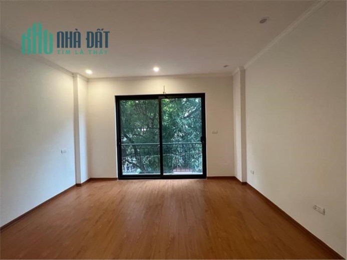 THẠCH CẦU NGOÀI ĐÊ-GÓ MÁT RẤT PHÊ
30MV- 4 TẦNG-GIÁ 3.05 TỶ LONG BIÊN.HÀ NỘI