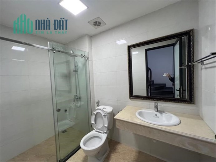 THẠCH CẦU NGOÀI ĐÊ-GÓ MÁT RẤT PHÊ
30MV- 4 TẦNG-GIÁ 3.05 TỶ LONG BIÊN.HÀ NỘI