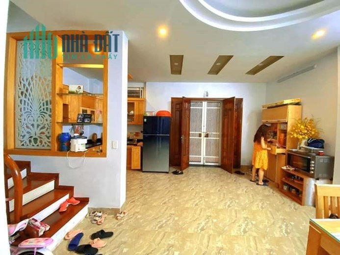 Bán Nhà Phố Pháo Đài Láng 44m2 x 5 tầng, 4 phòng ngủ đầy đủ công năng, nội thất sang trọng, gần Phố