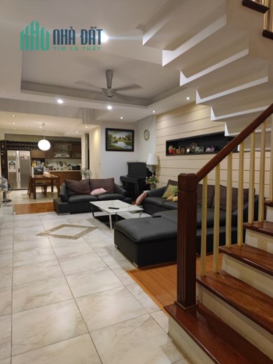 Bán nhà ngõ 336 Khương Đình 92m x 4 tầng, mt: 5m, chỉ 10,99 tỷ, sổ đỏ chính chủ