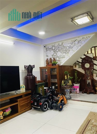 Nhà Ngộp! Đường Số 14, Phường 8, Gò Vấp – HXH, 66m2, 4 tầng, 6.1 tỷ