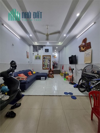 Cực Ngộp, Giảm 2.4 tỷ! Nhà Hồng Lạc, Tân Bình – 45m2, 4 tầng, 5 tỷ