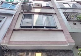 BÁN NHÀ ĐƯỜNG ĐÔNG NGẠC   -CÁCH 1 NHÀ RA PHỐ   - MẶT TIỀN RỘNG - VỊ TRÍ TRUNG TÂM