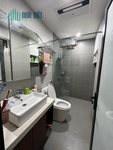 BÁN NHÀ ĐƯỜNG ĐÔNG NGẠC   -CÁCH 1 NHÀ RA PHỐ   - MẶT TIỀN RỘNG - VỊ TRÍ TRUNG TÂM