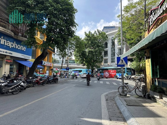 Bán Gấp! Siêu Phẩm Quận Hai Bà Trưng, Phố Mai Hắc Đế, 66m x 4T, Giá 29 tỷ.