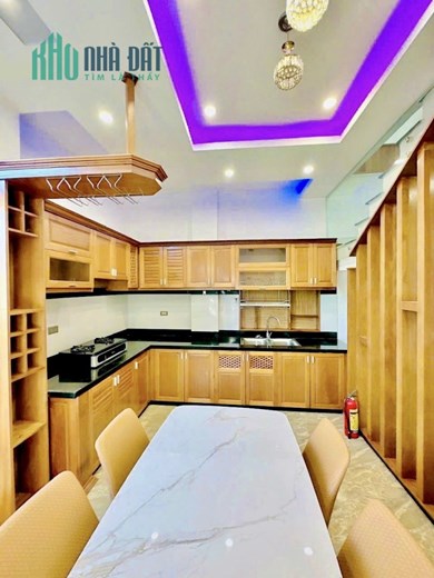 Giảm 2 tỷ. Bán nhà 3 tầng kiên cố - 2 mặt tiền đường 7.5m - Dòng Tiền 25 Tr/T