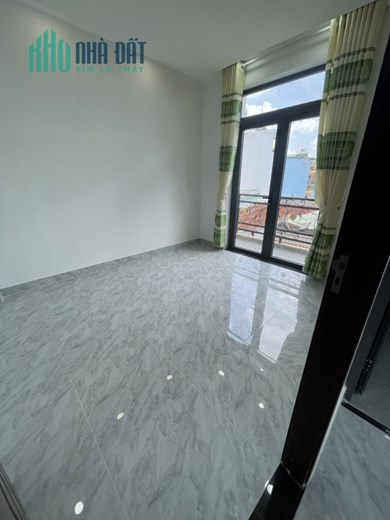 Mặt tiền HXH Phan Huy ích, 4.5m x12m,4tầng, chỉ 5.65 tỷ