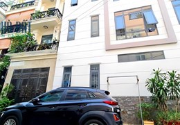 Bán nhà Hiệp Bình Chánh, Thủ Đức, 3 tầng, 4PN hẽm ôtô, giá 5.3 tỷ.