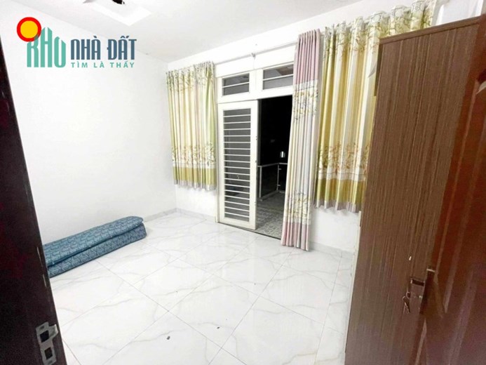 Bán nhà Hiệp Bình Chánh, Thủ Đức, 3 tầng, 4PN hẽm ôtô, giá 5.3 tỷ.