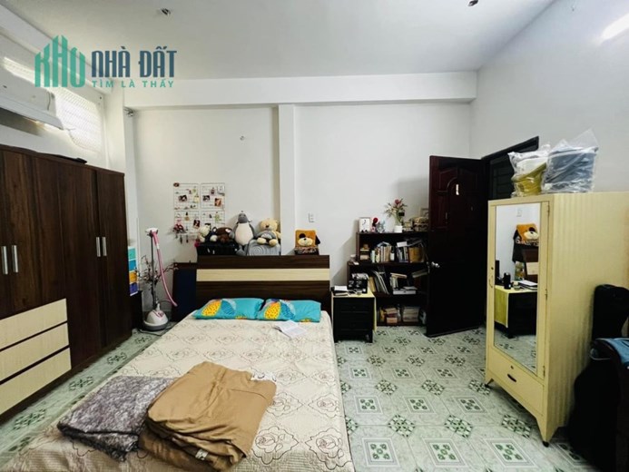 ĐẶNG VĂN NGỮ  -NGAY GIÁO XỨ BA CHUÔNG- NGANG HƠN 5M - XE HƠI 7C VÔ NHÀ - SỔ VUÔNG ĐẸP  Nhỉnh 13 TỶ