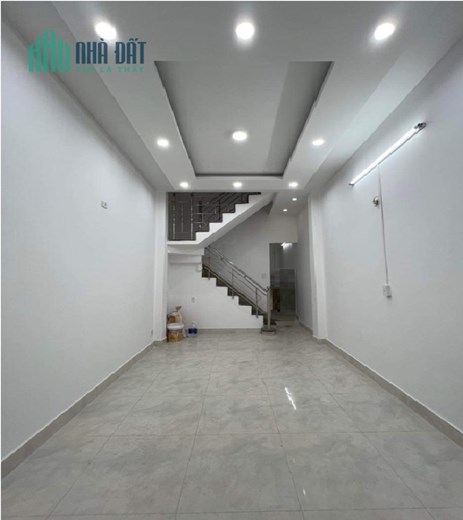 ♪ Nhà Hoàng Diệu gần Chợ Mới cách đường 50m, 30m2, 2 tầng, 1.6x tỷ
