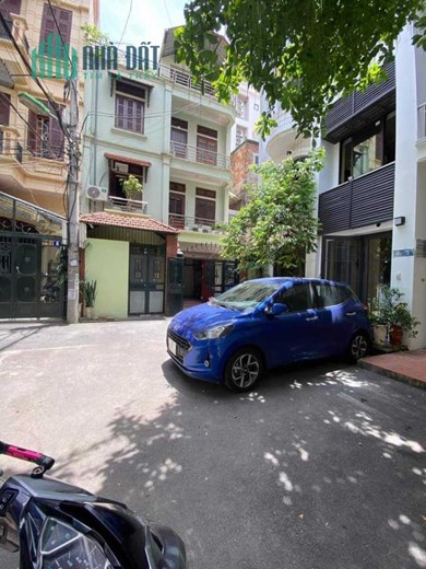 Bán Nhà Ngõ 106 Hoàng Quốc Việt 57m2 x 5 tầng 4 phòng ngủ, gara ô tô, trước nhà có sân rộng đỗ xe