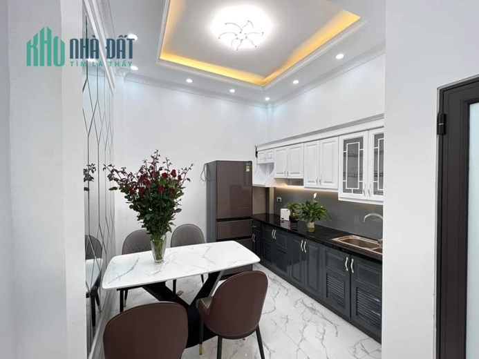 Bán nhà Ngõ Gốc Đề 42m2x4 tầng giá SIÊU HỜI chỉ 96 triệu/m2 không thể có căn thứ 2.