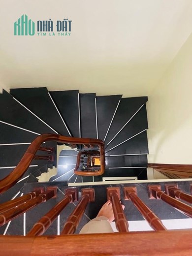 NHÀ ĐẸP DÂN XÂY PHỐ YÊN XÁ 5T 35M MT4M 3.85 TỶ