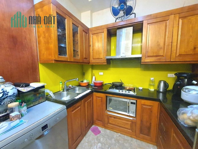 BÁN GẤP NHÀ PHÂN LÔ VIP TRUNG KÍNH Ô TÔ CÓ 102 DT 32M2 X 3T ĐẸP Ở LUÔN CHỈ 5,88 TỶ