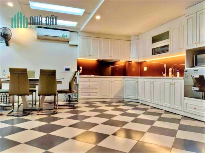(3 nhà ra MP) Bán nhà phố Láng Hạ 70m2 mt 7m, gara ô tô.