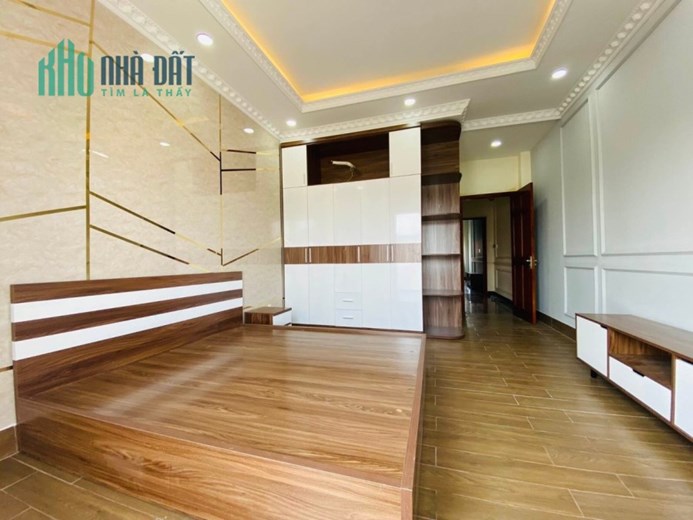 Bán Nhà 4 Tầng Hoàn Công 105m2 Hẻm 6m QL13 Hiệp Bình Phước 9.5 Tỷ