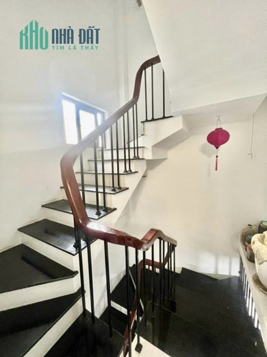 BÁN GẤP NHÀ MINH KHAI, NHÀ ĐẸP, SÁT PHỐ, Ở LUÔN, 40M x 5T, NHỈNH 3 TỶ 0901753139