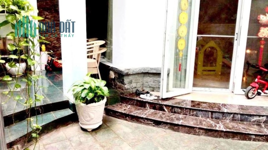 Bán nhà biệt thự Đoàn Như Hài - Cách Tôn Đức Thắng, Q1 chỉ 400m, 7.8x14m, 3 Tầng, 15 tỷ