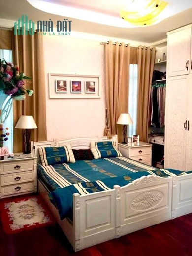 Bán nhà biệt thự Đoàn Như Hài - Cách Tôn Đức Thắng, Q1 chỉ 400m, 7.8x14m, 3 Tầng, 15 tỷ