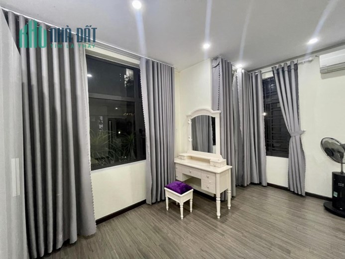 Thanh lý ngân hàng. Bán nhà 4 tầng - 2 mặt tiền kinh doanh Lưu Quý Kỳ. Giá 5,x tỷ