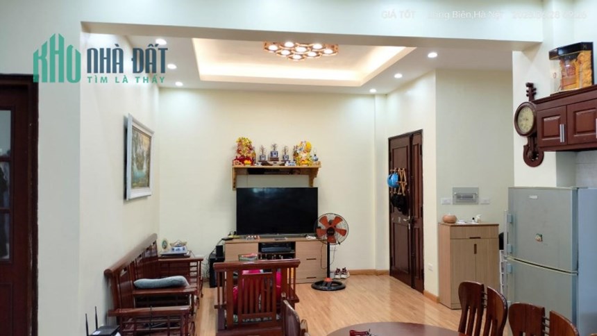 ĐẲNG CẤP CHUNG CƯ VIỆT HƯNG
98M3 NGỦ-2 BAN CÔNG GIÁ 2 TỶ