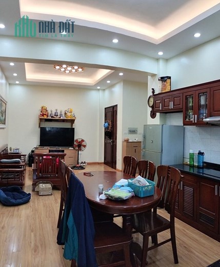 ĐẲNG CẤP CHUNG CƯ VIỆT HƯNG
98M3 NGỦ-2 BAN CÔNG GIÁ 2 TỶ