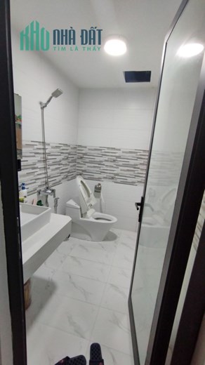 NHÀ ĐỘI CẤN DÂN XÂY 90M2*5M, 5 TẦNG TM NHÀ CỰC ĐẸP, 3 MẶT THOÁNG SIÊU RỘNG SIÊU RẺ,11.8TỶ