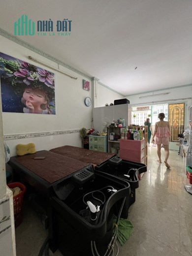 HOT Khu vực Kinh Doanh Tiệm Tóc - Nguyễn Văn Công Phường 3 DT35M2 - 2 Tầng - Giá Chỉ 2.8 Tỷ Thương