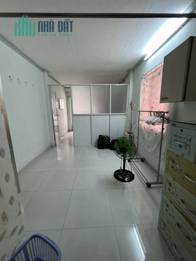 HOT Khu vực Kinh Doanh Tiệm Tóc - Nguyễn Văn Công Phường 3 DT35M2 - 2 Tầng - Giá Chỉ 2.8 Tỷ Thương