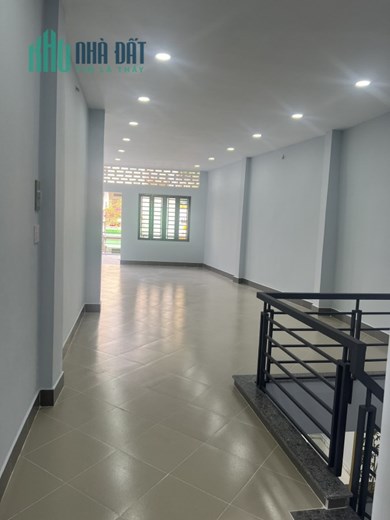 Bán nhà MT Lê Hồng Phong quận P2 .10 , DT 92,4M Gía bán 29,5 tỷ