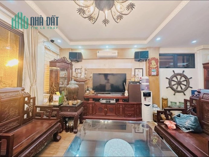 Bán nhà Đông Ngạc, Đông Thắng, Từ Liêm Lô Góc, 10m Ô Tô Tránh Ở Sướng, 40m2, 6 Tầng, 4.2 Tỷ