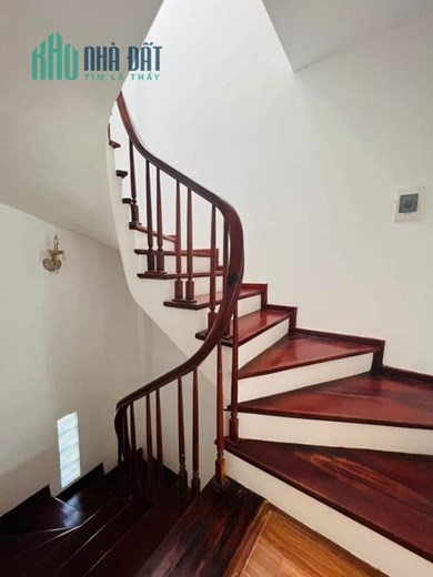 BÁN NHÀ PHỐ THỤY KHUÊ QUẬN TÂY HỒ LÔ GÓC HAI MẶT NGÕ - 3 MẶT THOÁNG - NHÀ MỚI - DT:35M2 5 TẦNG
