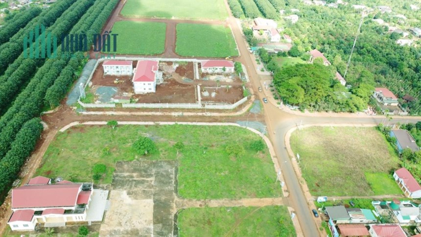 Bán nhanh lô đất kề ủy ban mới xã Phú Lộc, Krông Năng, 668 triệu bao sổ.