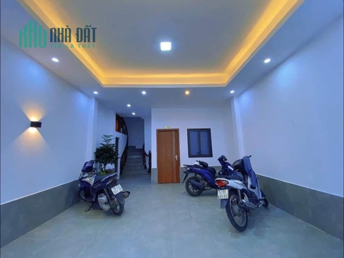 NHÀ ĐẸP NHẤT PHỐ GIẢI PHÓNG- CỰC GẦN Ô TÔ- NGÕ THÔNG TỨ TUNG- GẦN BÁCH KINH XÂY- TIỆN ÍCH NGẬP