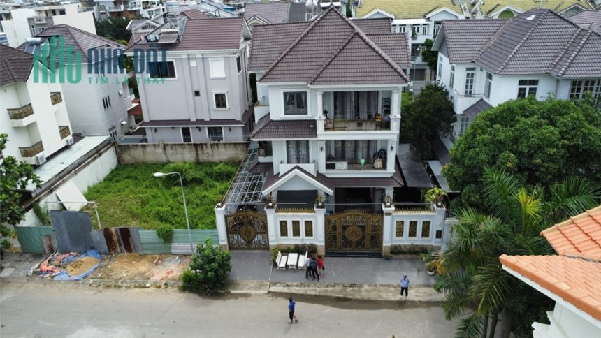 căn biệt thự đường Đặng Thùy Trâm - Phạm Văn Đồng - quận Bình Thạnh View sông Sài Gòn cực rẻ