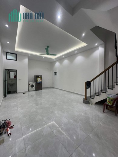 NHÀ ĐẸP NHẤT PHỐ GIẢI PHÓNG- CỰC GẦN Ô TÔ- NGÕ THÔNG TỨ TUNG- GẦN BÁCH KINH XÂY- TIỆN ÍCH NGẬP