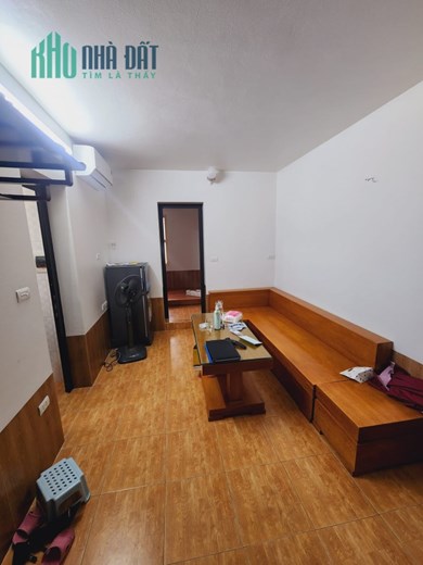💥Lô góc Tập thể Doãn Kế Thiện 70m2, 2PN - Ô tô đỗ dưới, Nội thất đẹp, hơn 2 tỷ