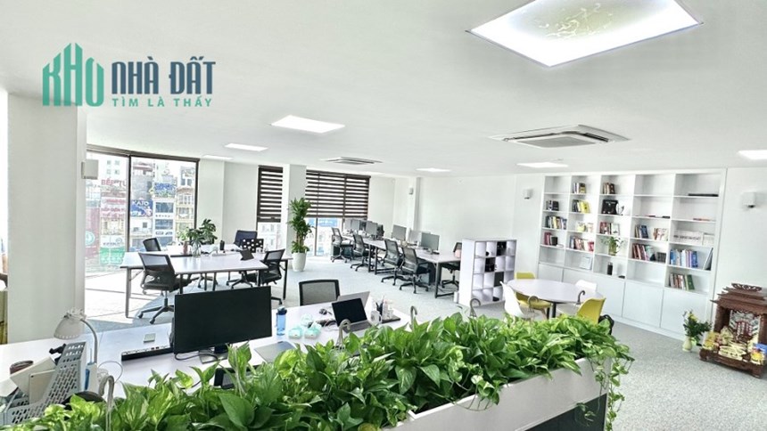 SANG NHƯỢNG VĂN PHÒNG 120M2 FULL NỘI THẤT TẠI 111 NGUYỄN XIỂN, CĂN GÓC 2 MẶT TIỀN