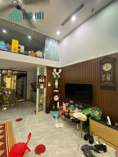 Mới nhất O9 2628 5559 Bán nhà mặt phố Hàng Vải 38m², 5 tầng, MT 4.3m, giá 17.5 tỷ Hoàn Kiếm