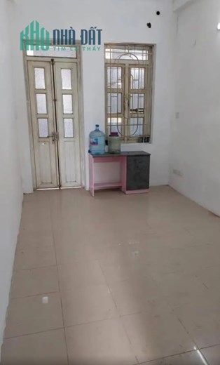 Cho thuê nhà Đê La Thành, 50m2, 4T, 1 hầm, 4N, Vp, KD, 19 tr, Ba Đình.