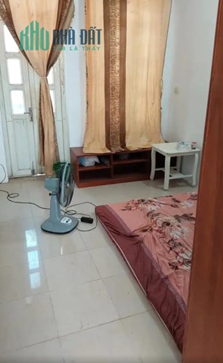 Cho thuê nhà Đê La Thành, 50m2, 4T, 1 hầm, 4N, Vp, KD, 19 tr, Ba Đình.
