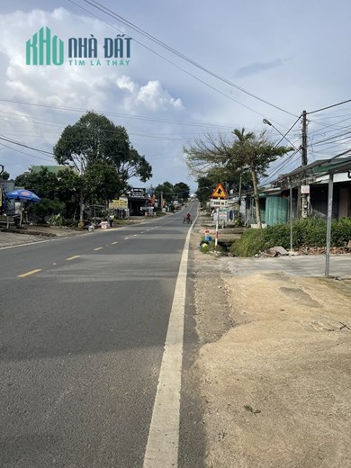 ĐẤT ĐẸP - GIÁ TỐT - Cần Bán Nhanh Lô Đất Vị Trí Đắc Địa Mặt Tiền QL55 Thôn 11 Lộc Thành, Bảo Lâm
