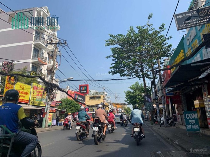 Bán nhà MT Thống Nhất 4.5x22m HĐT 30 tr/ tháng gía 11 tỷ