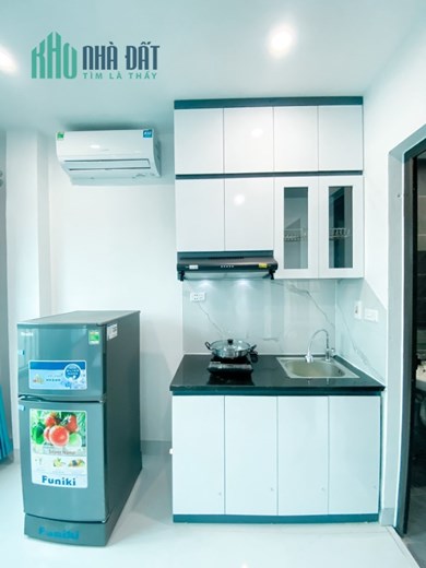 Duy nhất tại Ngã Tư Sở - Bán toà CCMN 11 phòng, thang máy, 3 nhà ra phố - Hơn 8 tỷ