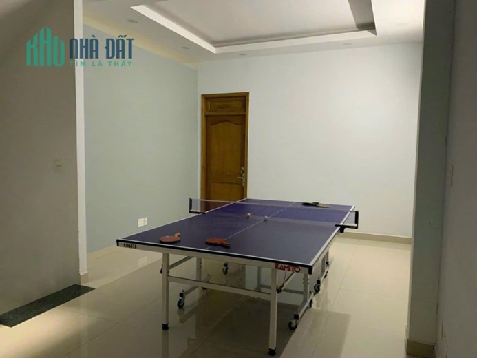 BÁN NHÀ MẶT TIỀN ĐƯỜNG 20M - LỀ 2M - KDC Phú XUÂN. Nhà BÈ