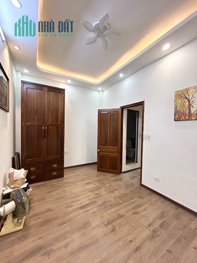 Bán nhà Đội Cấn, Ba Đình. MẶT NGÕ THÔNG KINH DOANH _ 46m2 _ MẶT TIỀN RỘNG _ GẦN PHỐ _ 6,5tỷ