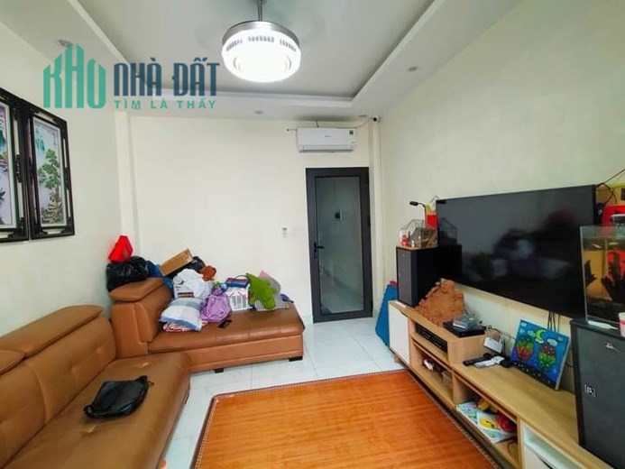 Bán nhà 64m PHÚ Viên,Bồ Đề, LONG BIÊN ,  nhỉnh 4,2 TỶ,oto,KD