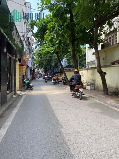 Bán nhà Hoàng Quốc Việt, Nghĩa Đô, Cầu Giấy. Nhà mặt ngõ ô tô tránh, 3 bước ra phố 52m2, 11,8tỷ
