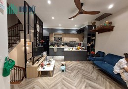 -PHƯƠNG MAI
-PHÂN LÔ - Ô TÔ ĐỖ - KINH DOANH - GẦN HỒ PHƯƠNG LIỆT -40m 5t-mt6,2m- giá chỉ 7,6 tỷ